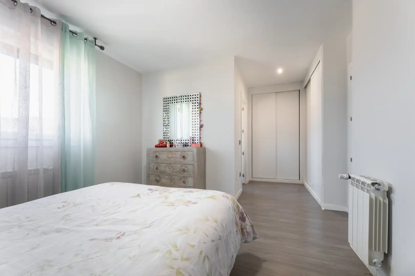 Habitación de Casa adosada en venta en Navalcarnero con Calefacción, Jardín privado y Piscina