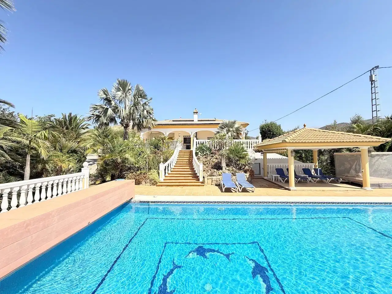 Piscina de Casa o chalet en venta en Vélez-Málaga con Aire acondicionado, Calefacción y Jardín privado