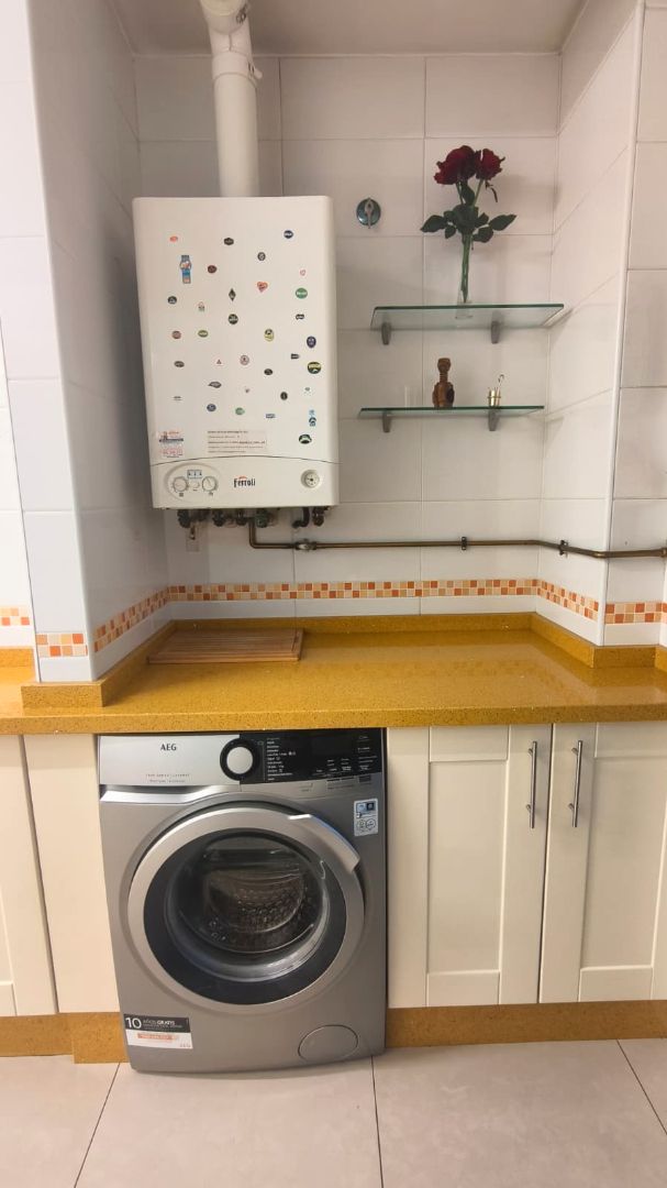 Küche von Wohnung zur Miete in A Coruña Capital  mit Heizung, Parkett und Terrasse