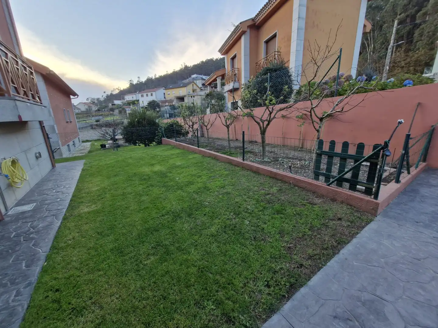 Jardín de Casa o chalet en venta en Sanxenxo con Calefacción, Jardín privado y Terraza
