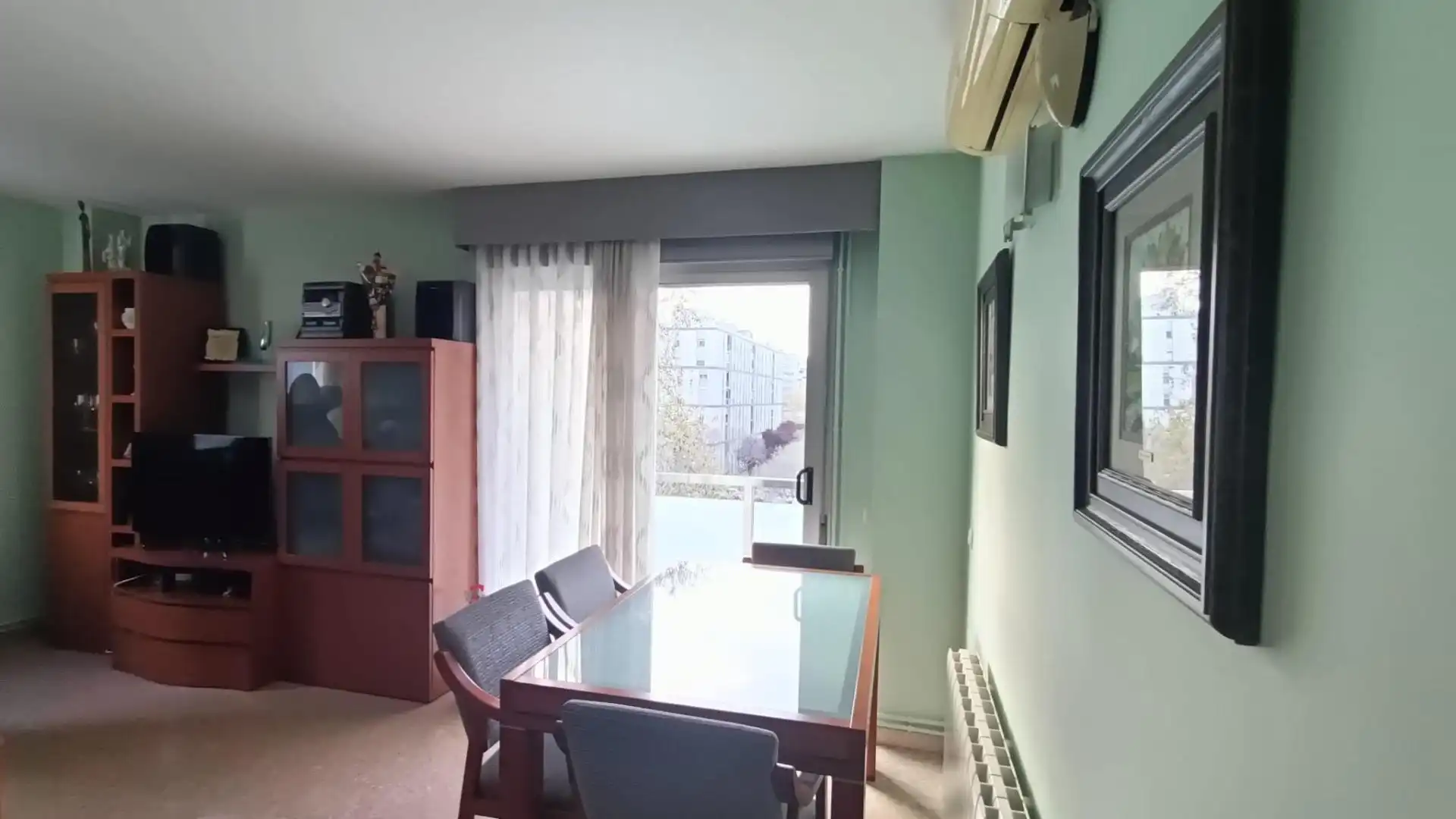 Dining room of Flat for sale in Badalona  with Air Conditioner, Heating and Furnished