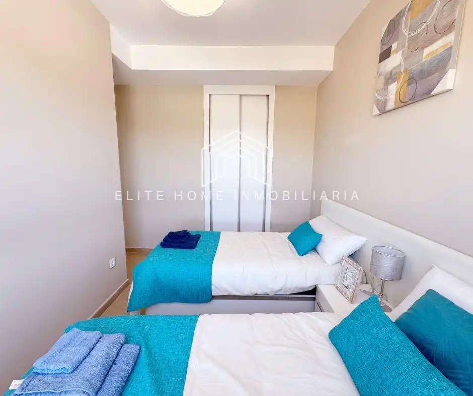 Habitación de Apartamento de alquiler en Cabanes con Aire acondicionado, Terraza y Piscina comunitaria