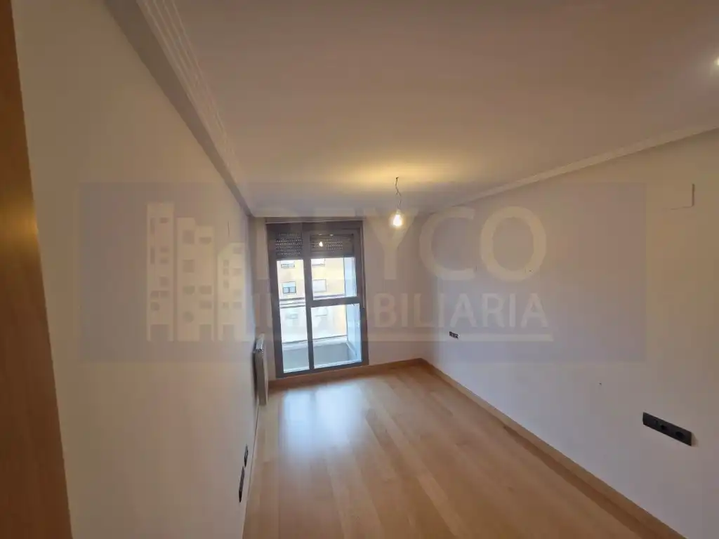 Bedroom of Apartments for sale in  Logroño