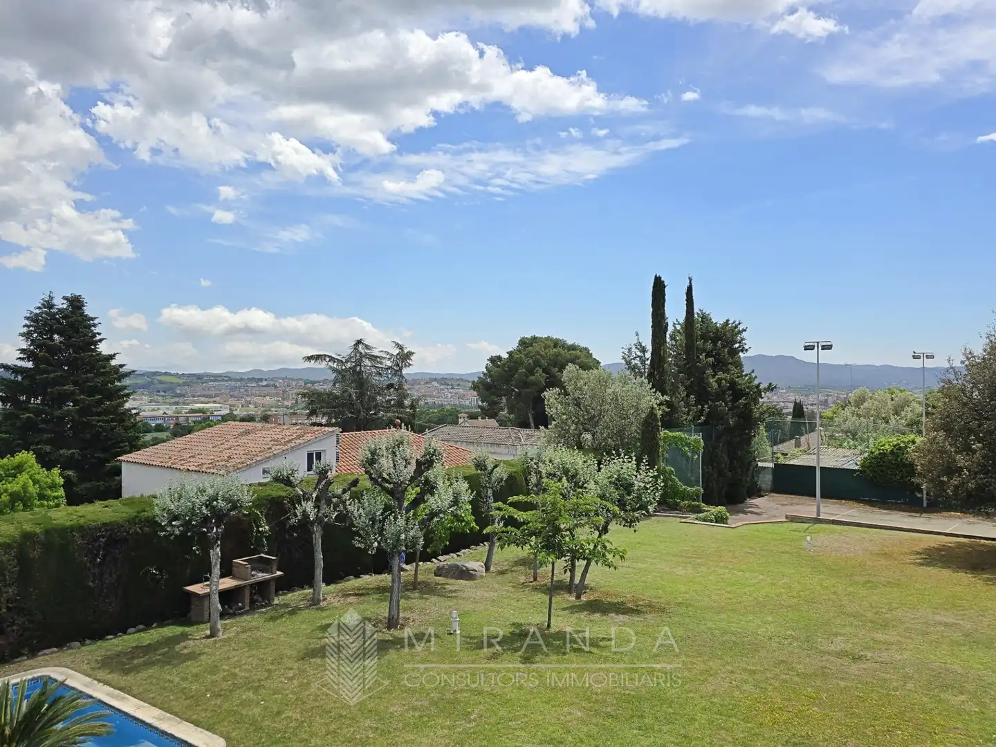 Garden of Houses for sale in Canovelles  with Air Conditioner, Heating and Private garden