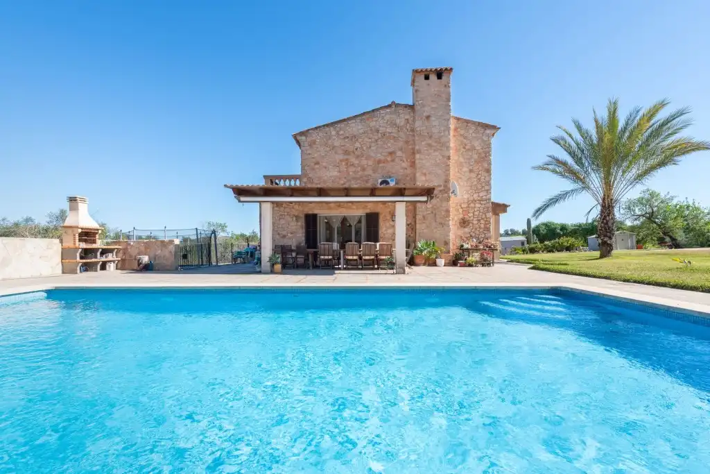 Casa rústica amb piscina en venda a Felanitx Poble