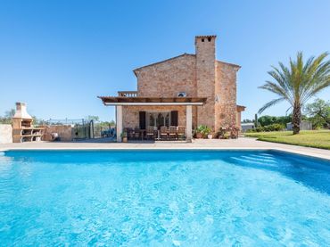 Casa rústica amb piscina en venda a Felanitx Poble