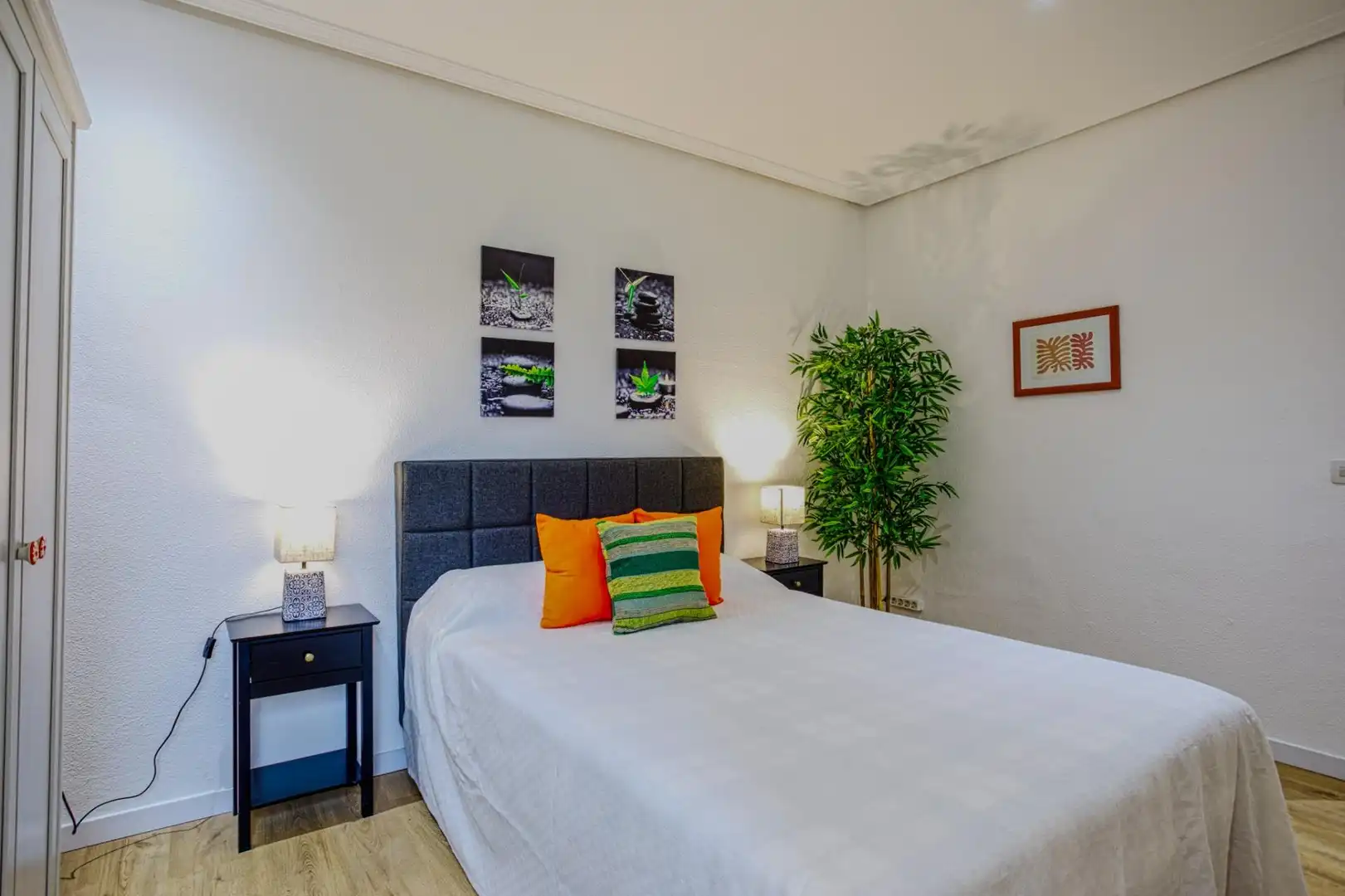 Habitación de Apartamento de alquiler en Madrid con Aire acondicionado, Calefacción y Parquet