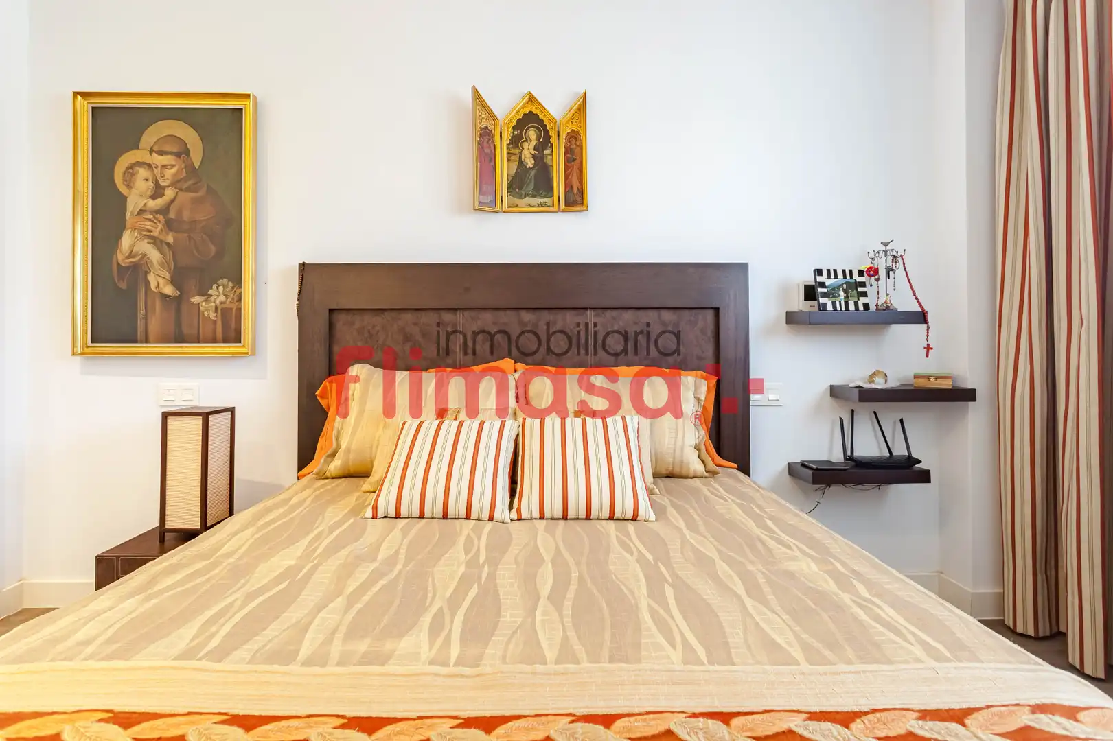 Bedroom of Detached homes for sale in Villaviciosa de Odón  with Air Conditioner, Heating and Private garden