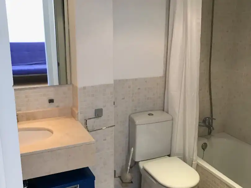 Bathroom of Flat for rent in Llucmajor  with Air Conditioner, Heating and Parquet flooring