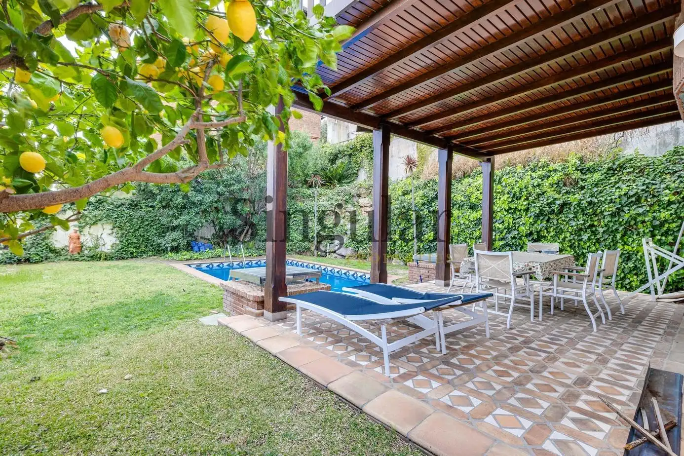 Jardí de Casa o xalet en venda en Esplugues de Llobregat amb Calefacció, Piscina i Jacuzzi
