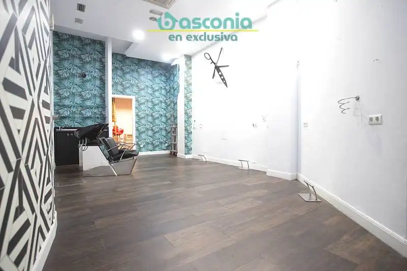 Local de alquiler en Basauri  con Aire acondicionado, Calefacción y Amueblado
