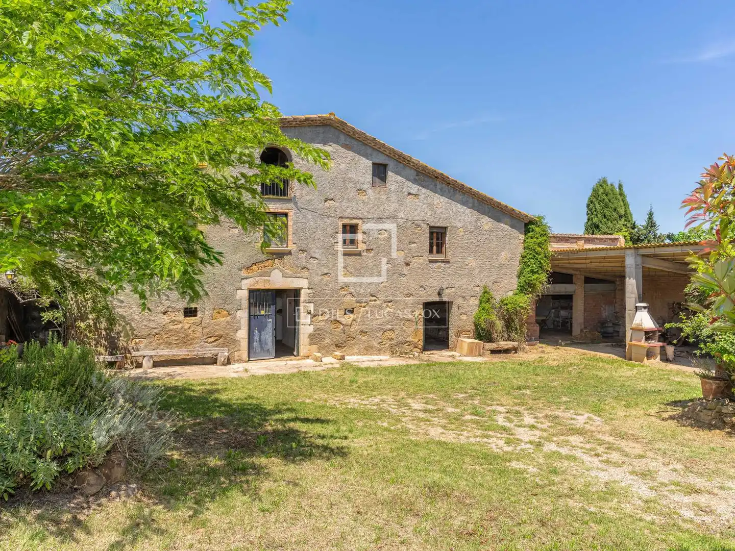 Casa rústica amb piscina en venda a Vilopriu, imagen 5