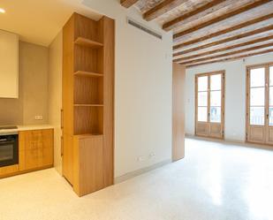 Study for sale in  Barcelona Capital  with Air Conditioner, Heating and Balcony