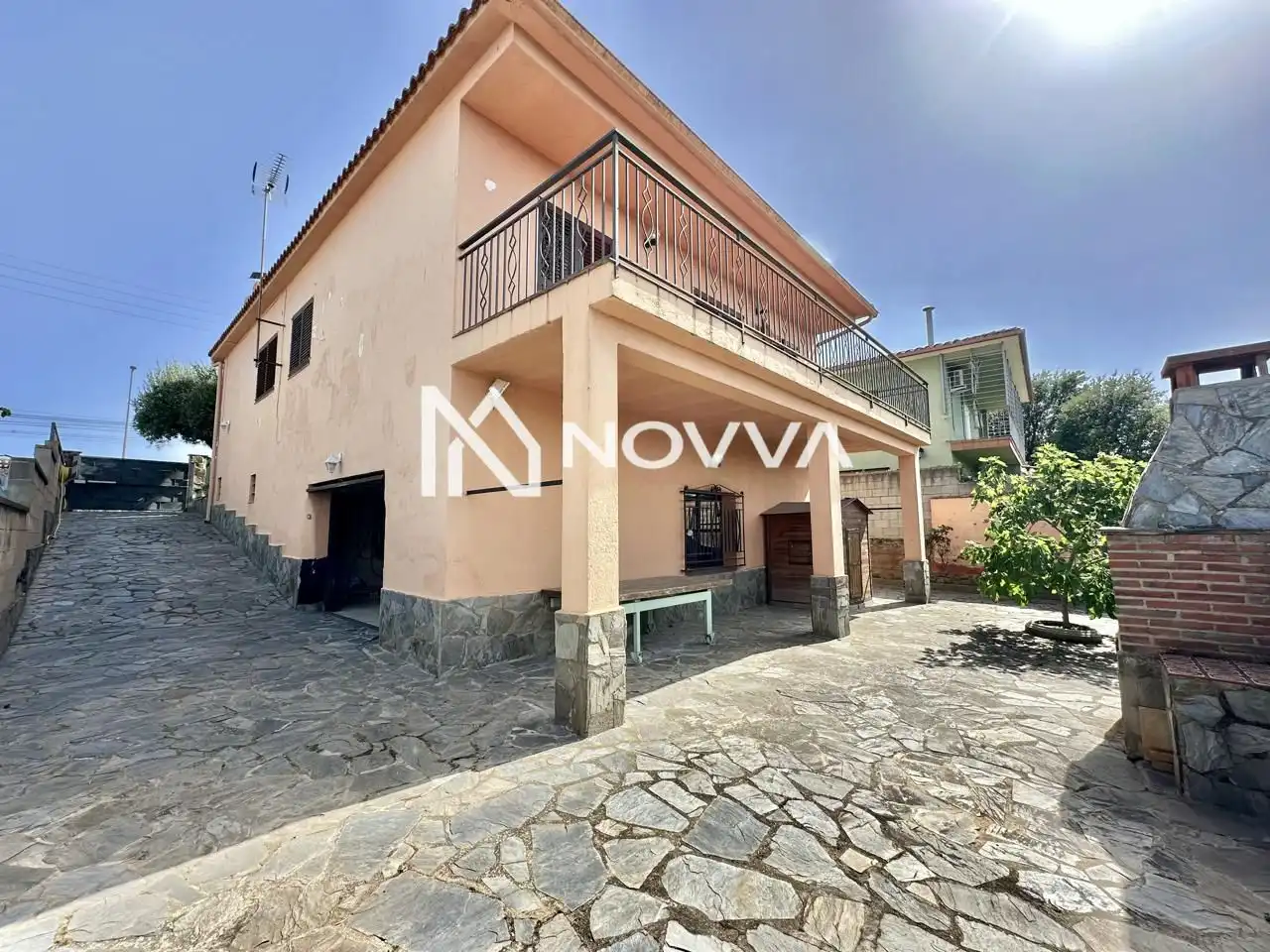 Vista exterior de Casa o xalet en venda en Palafolls amb Jardí privat