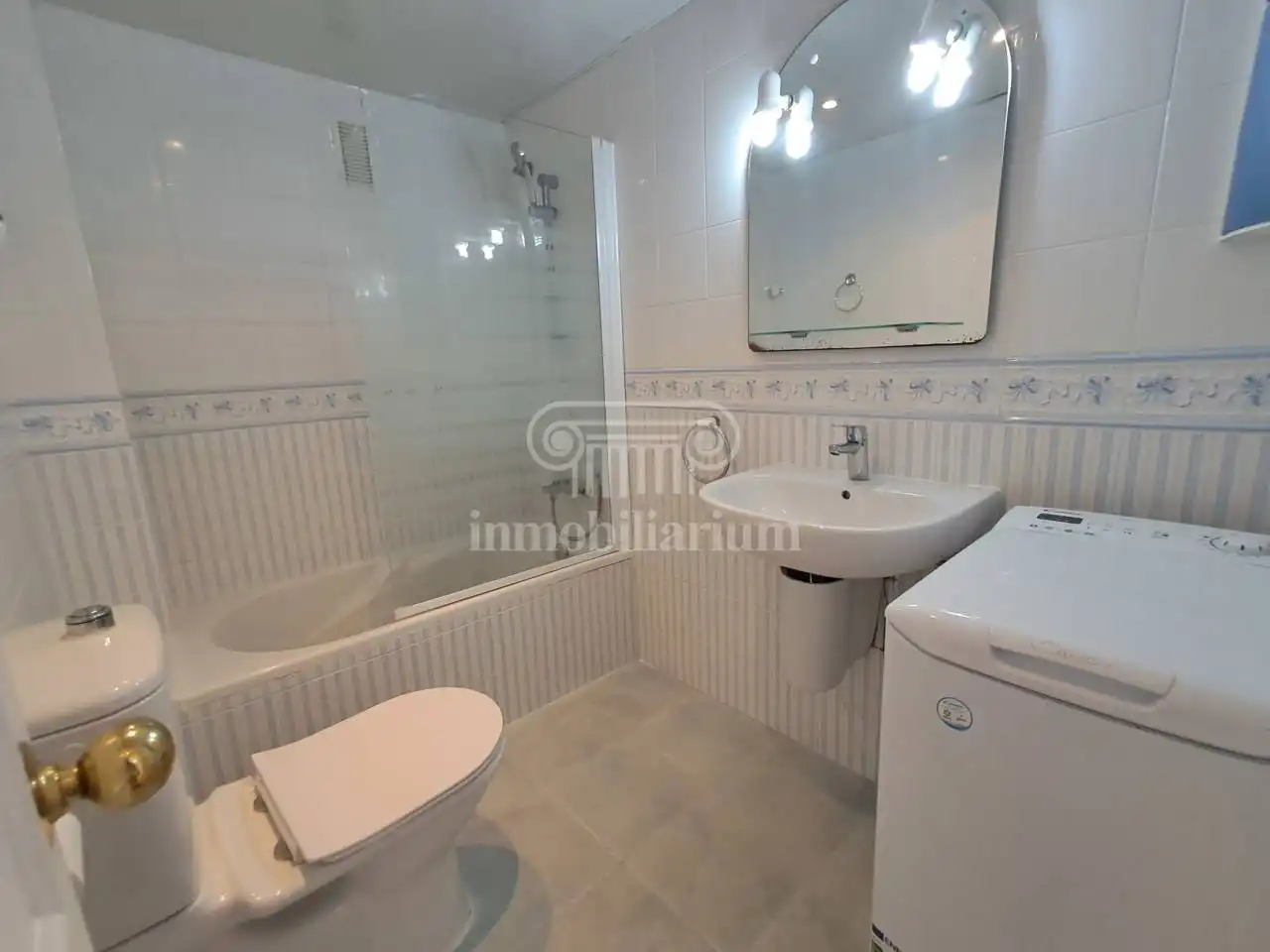 Bathroom of Flat for sale in Lloret de Mar  with Heating, Parquet flooring and Terrace