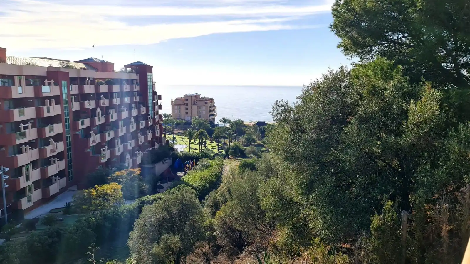 Vista exterior de Casa o chalet en venta en Benalmádena con Jardín privado y Piscina