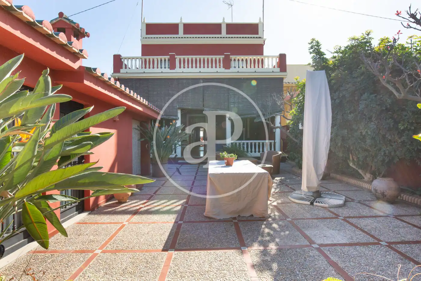 Houses for sale in Playa
