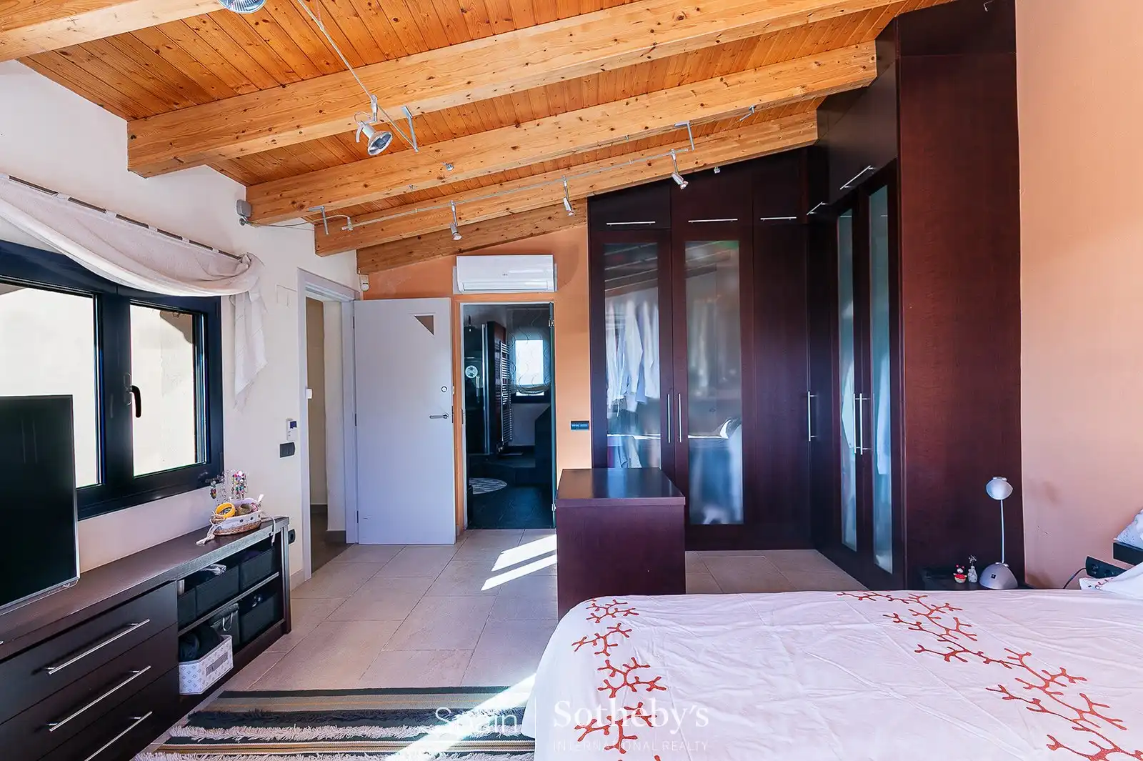 Habitación de Casa o chalet en venta en Olivella con Aire acondicionado, Calefacción y Jardín privado