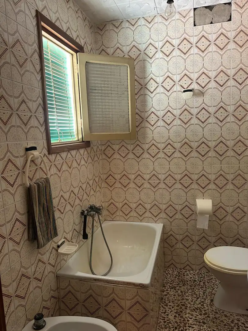 Baño de Finca rústica en venta en Sierro con Terraza y Balcón