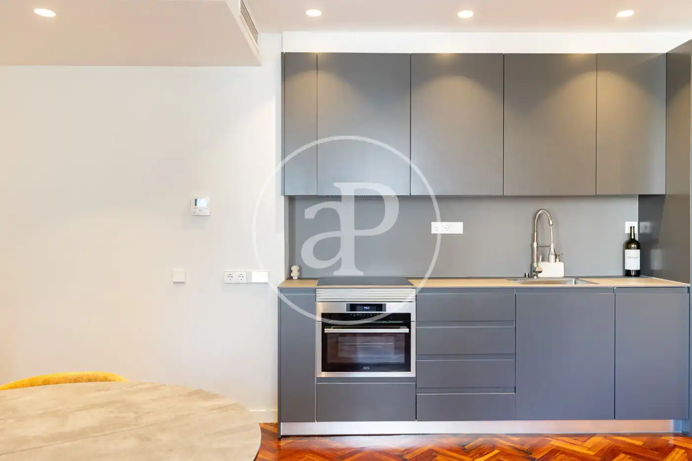 Cocina de Piso en venta en Barcelona con Aire acondicionado y Calefacción