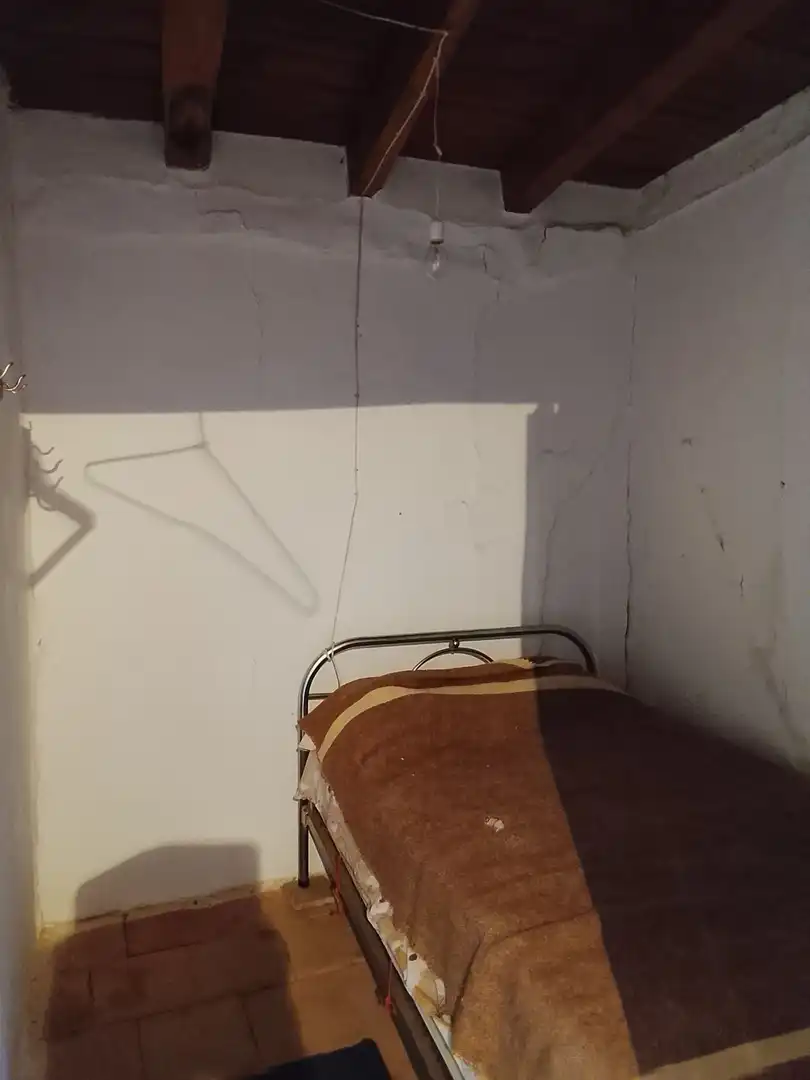Bedroom of Houses for sale in Madrigal de la Vera
