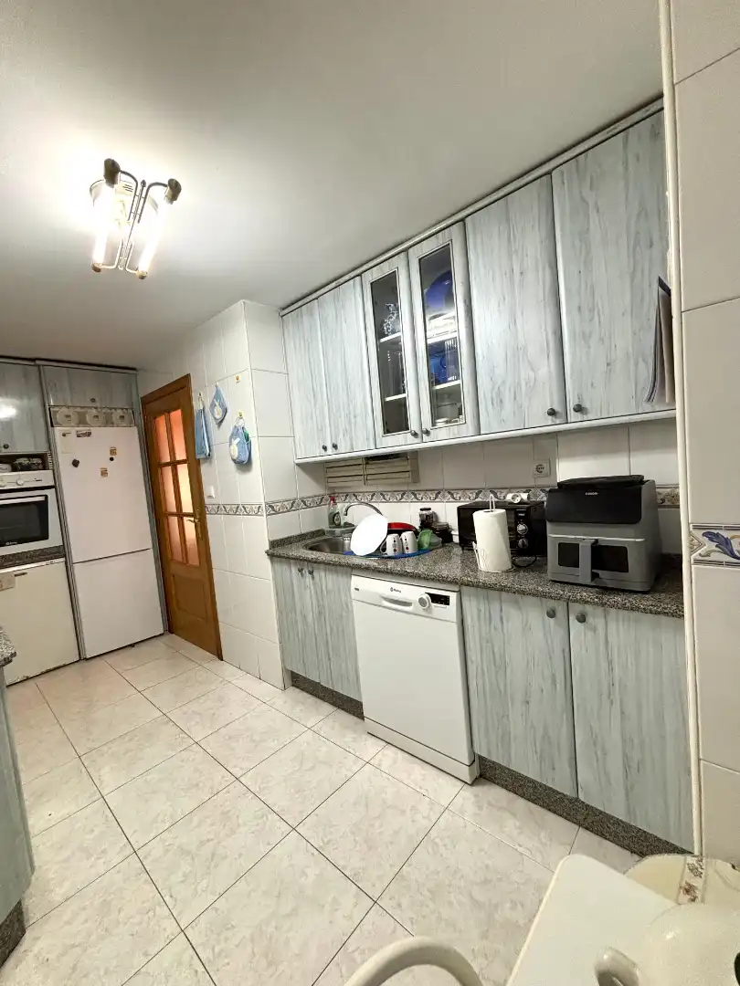 Piso con ascensor en venta en Avenida Donantes de Sangre 24, imagen 5