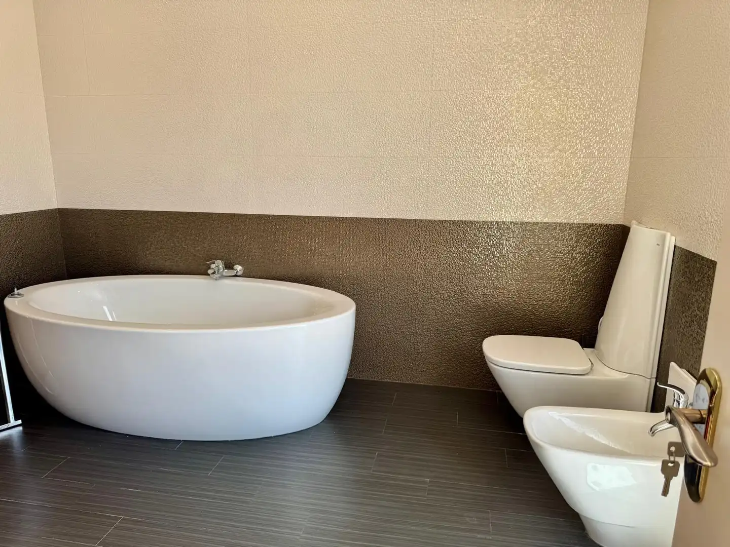 Bany de Casa o xalet de lloguer en Marbella amb Aire condicionat, Calefacció i Jardí privat