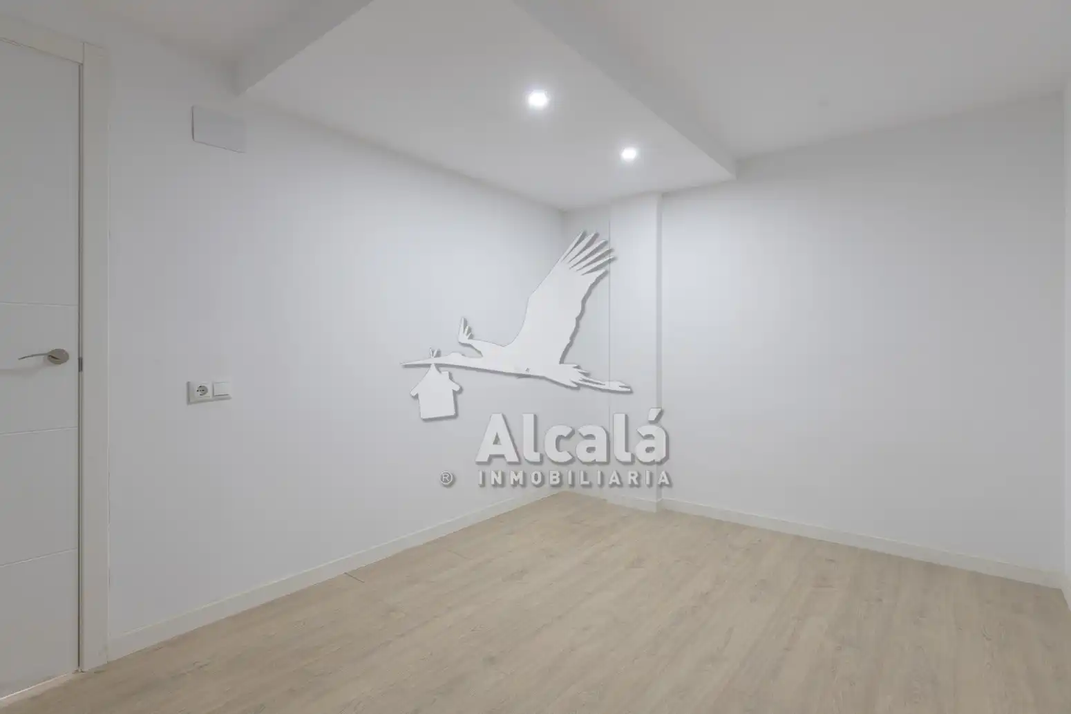Local en venta en Alcalá de Henares con Aire acondicionado