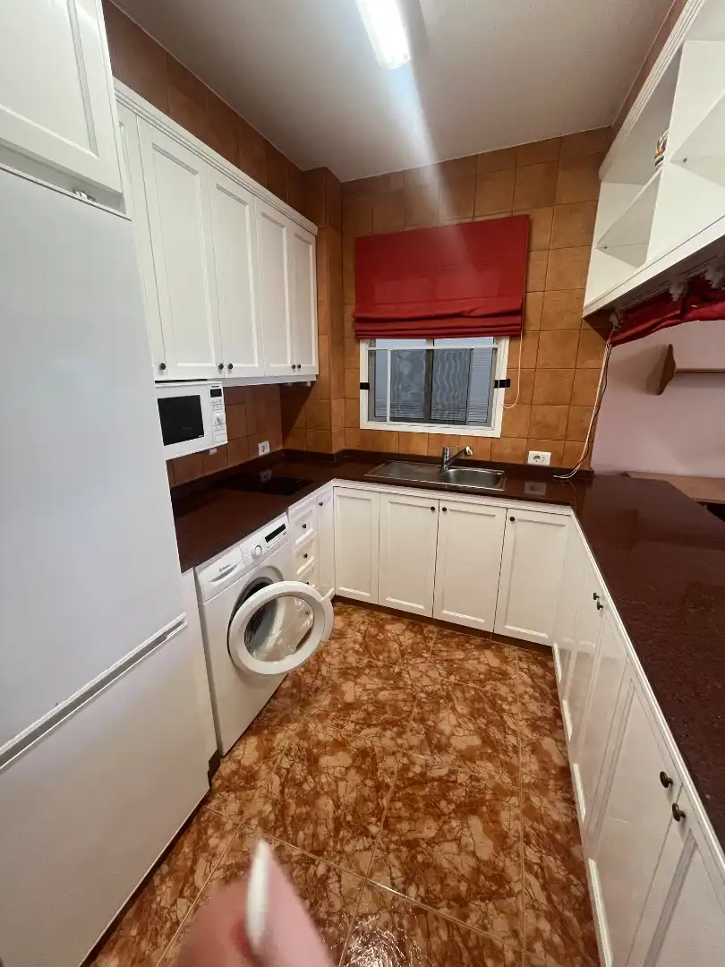 Cocina de Piso de alquiler en Las Palmas de Gran Canaria con Amueblado, Horno y Lavadora