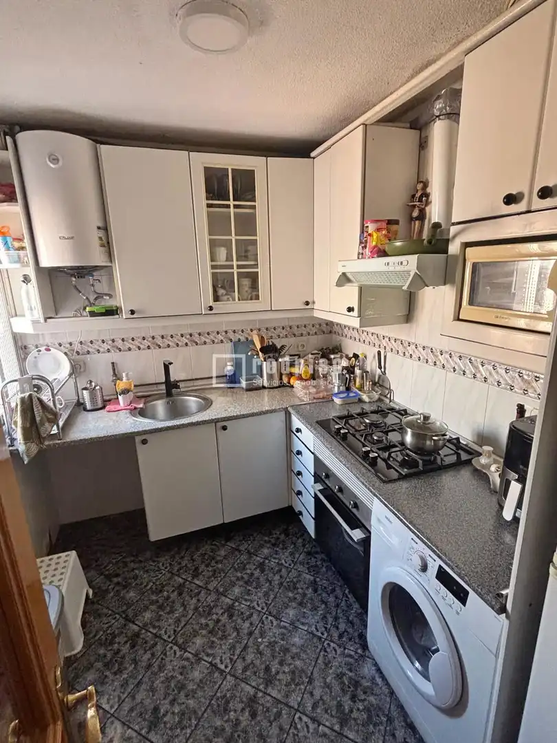 Kitchen of Flat for sale in Madrid  with Air Conditioner, Heating and Parquet flooring