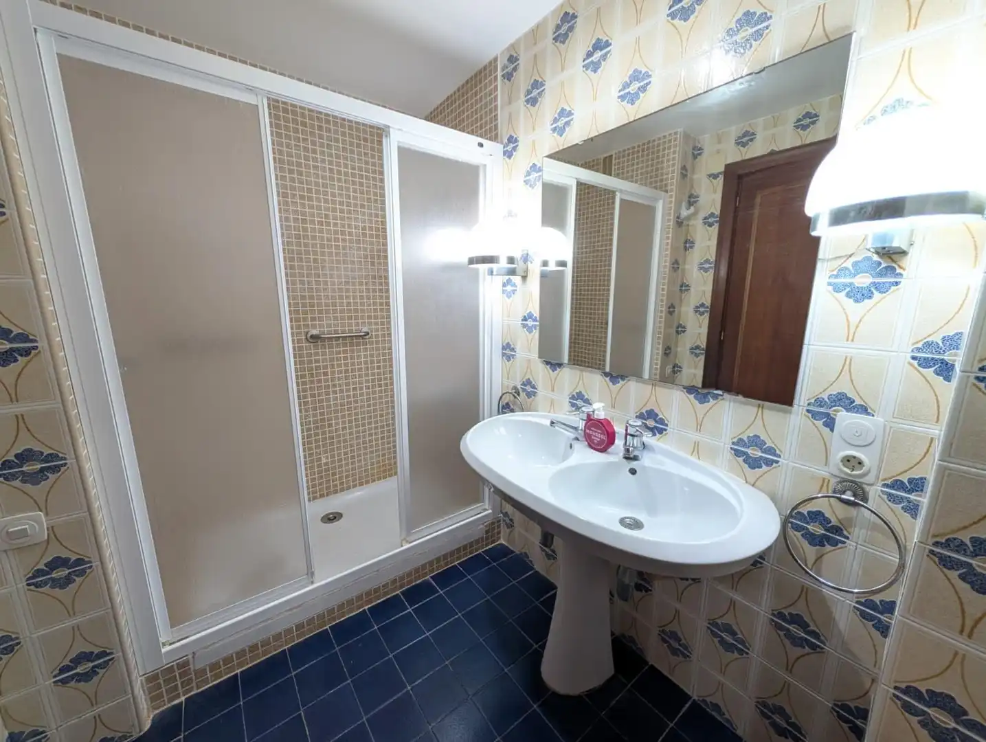 Bany de Apartament en venda en Gandia amb Terrassa, Balcó i Piscina comunitària