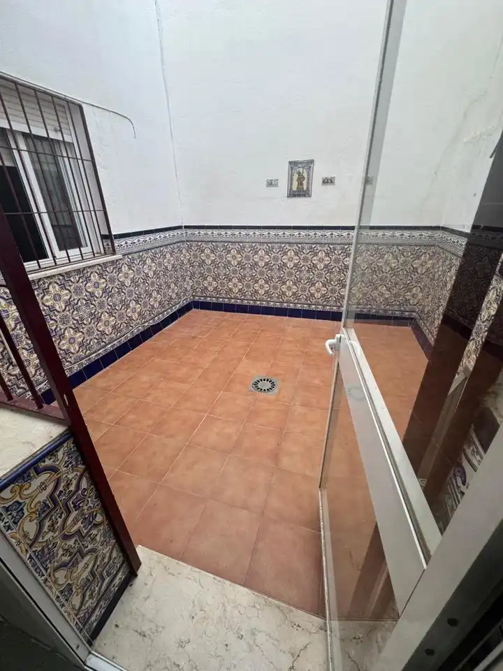 Ground floor with pool to rent in Casco Antiguo, imagen 18