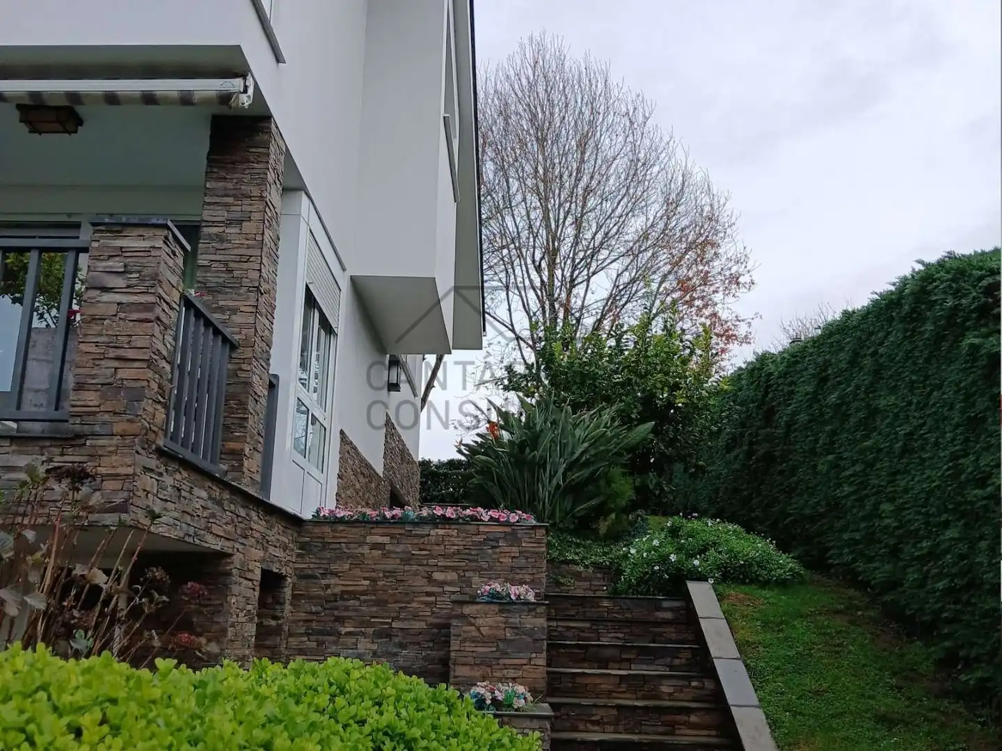 Exterior view of Houses for sale in Navia  with Heating, Parquet flooring and Terrace