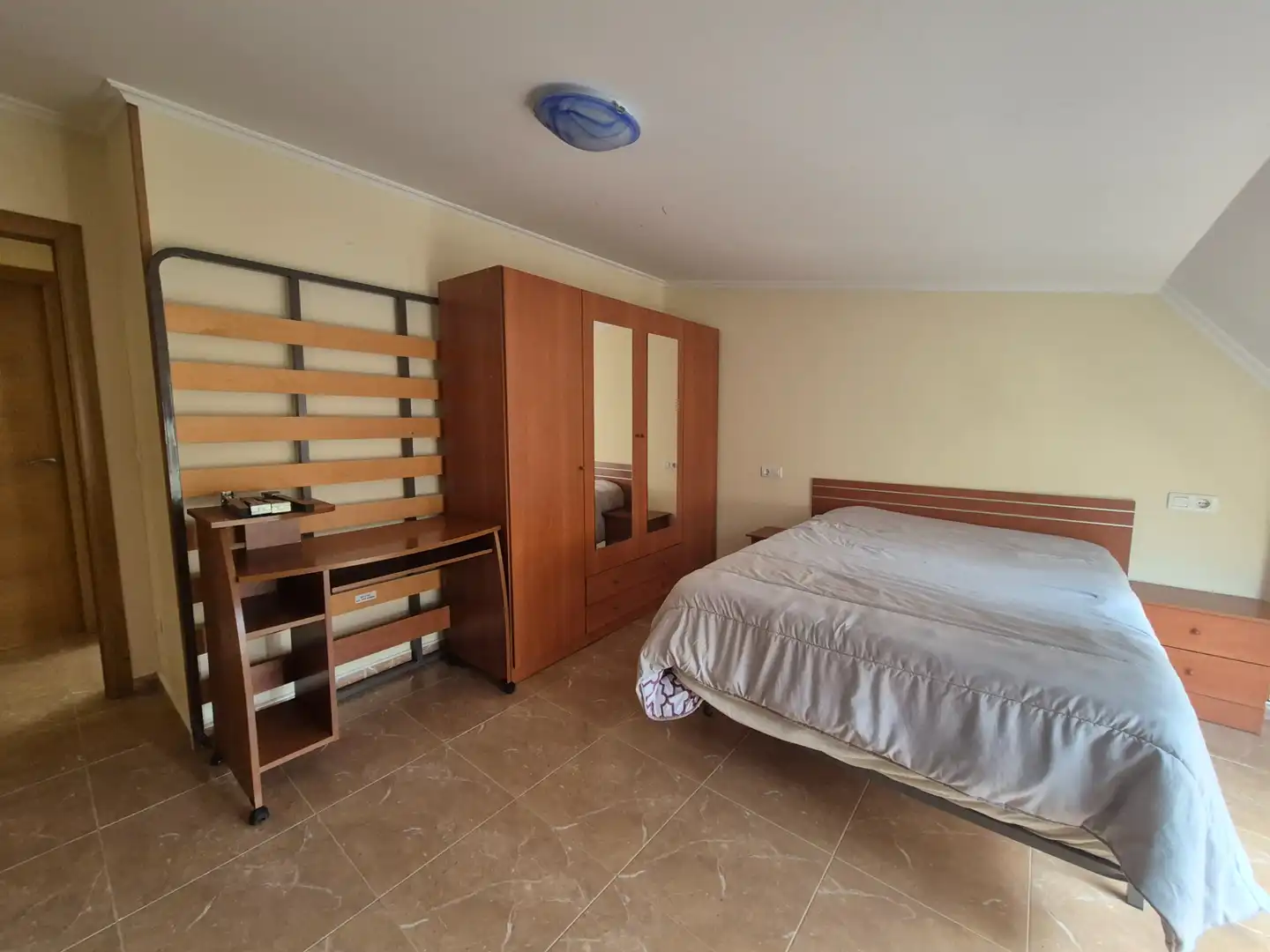 Habitación de Ático en venta en Cedeira con Amueblado