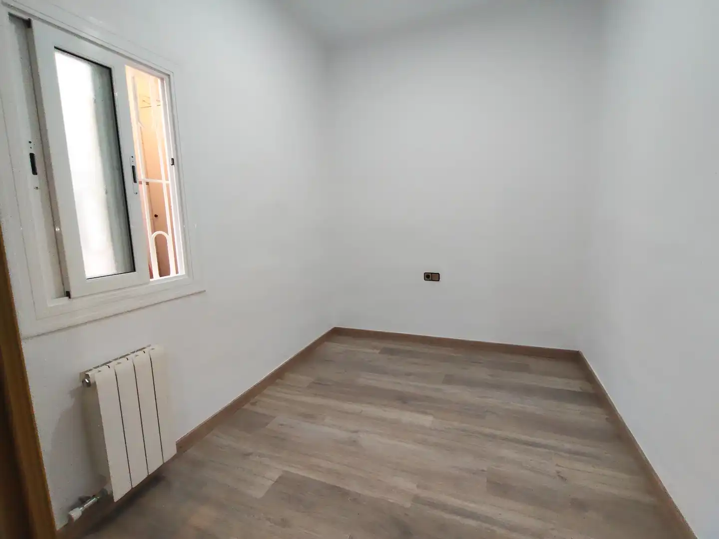 Habitación de Piso en venta en Ripollet con Calefacción, Parquet y Terraza