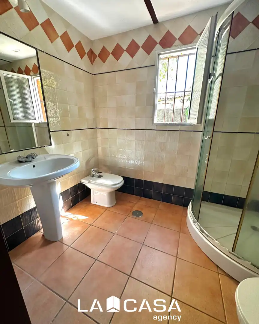 Baño de Casa adosada en venta en El Ronquillo