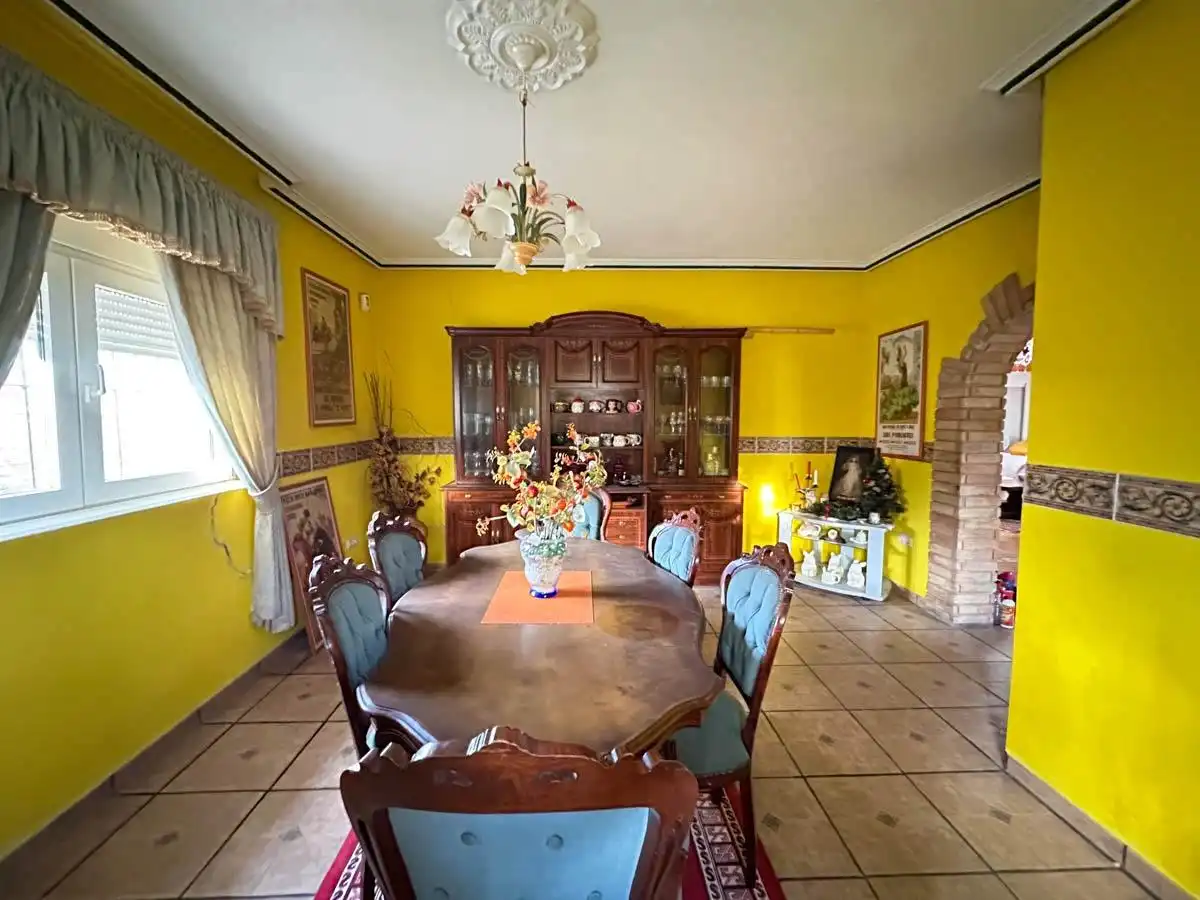 Comedor de Finca rústica en venta en Los Montesinos con Jardín privado, Piscina y Amueblado