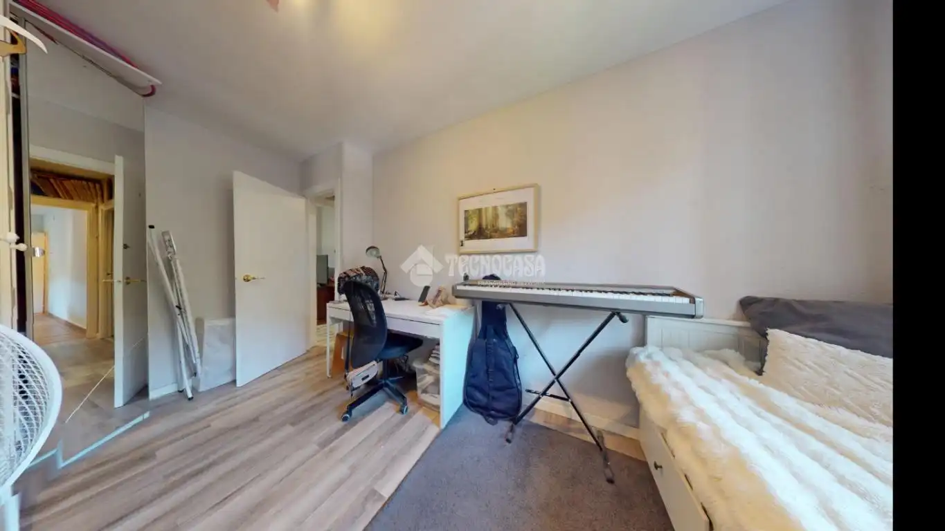 Habitación de Piso en venta en Chiloeches, Guadalajara
