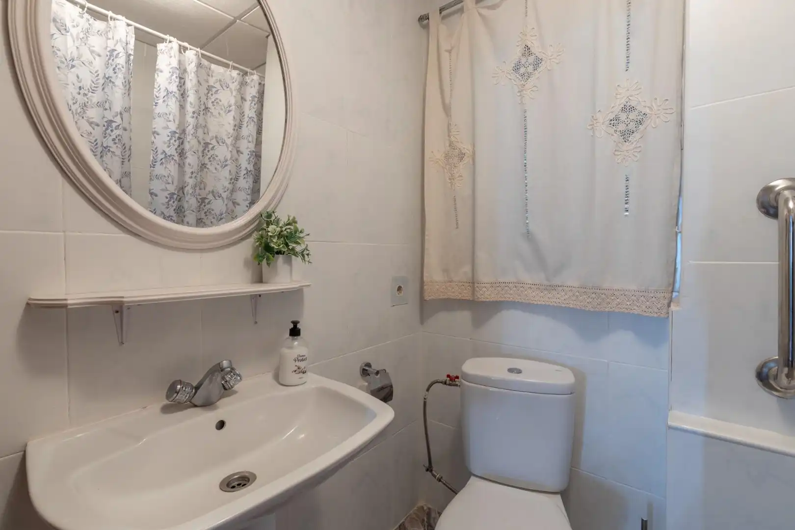 Baño de Finca rústica en venta en Cogollos de la Vega con Jardín privado y Piscina