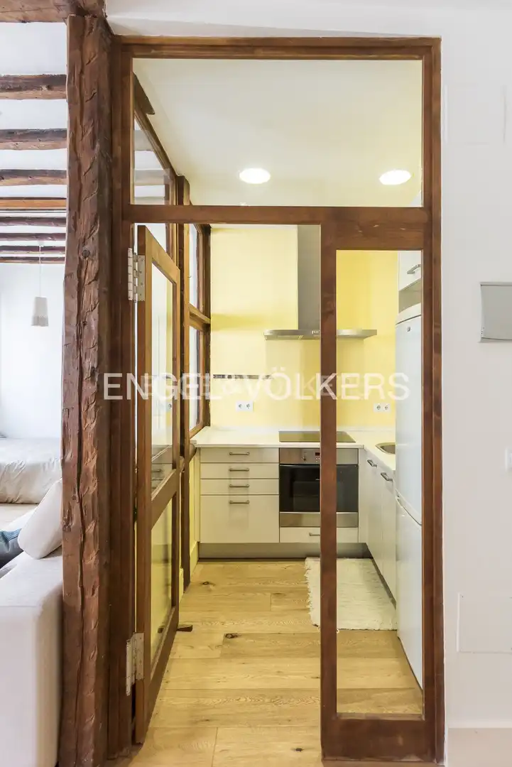 Kitchen of Attic for rent in Madrid  with Air Conditioner, Heating and Parquet flooring