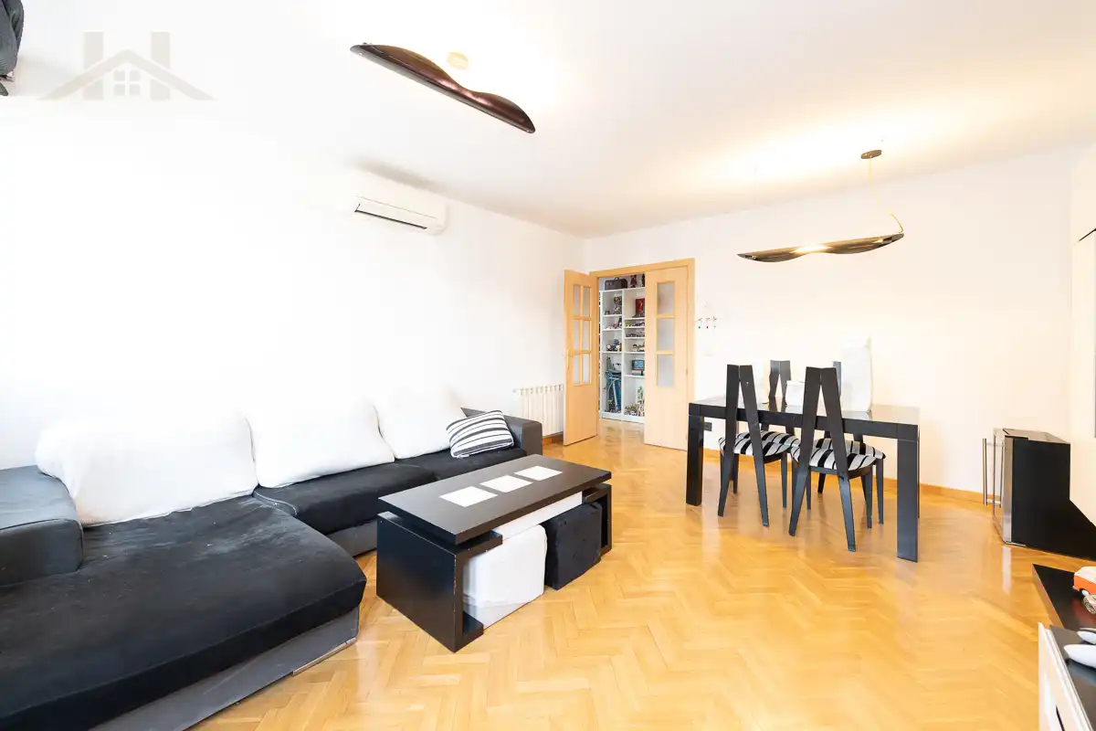 Living room of Flat for sale in Torrejón de Ardoz  with Air Conditioner, Heating and Storage room