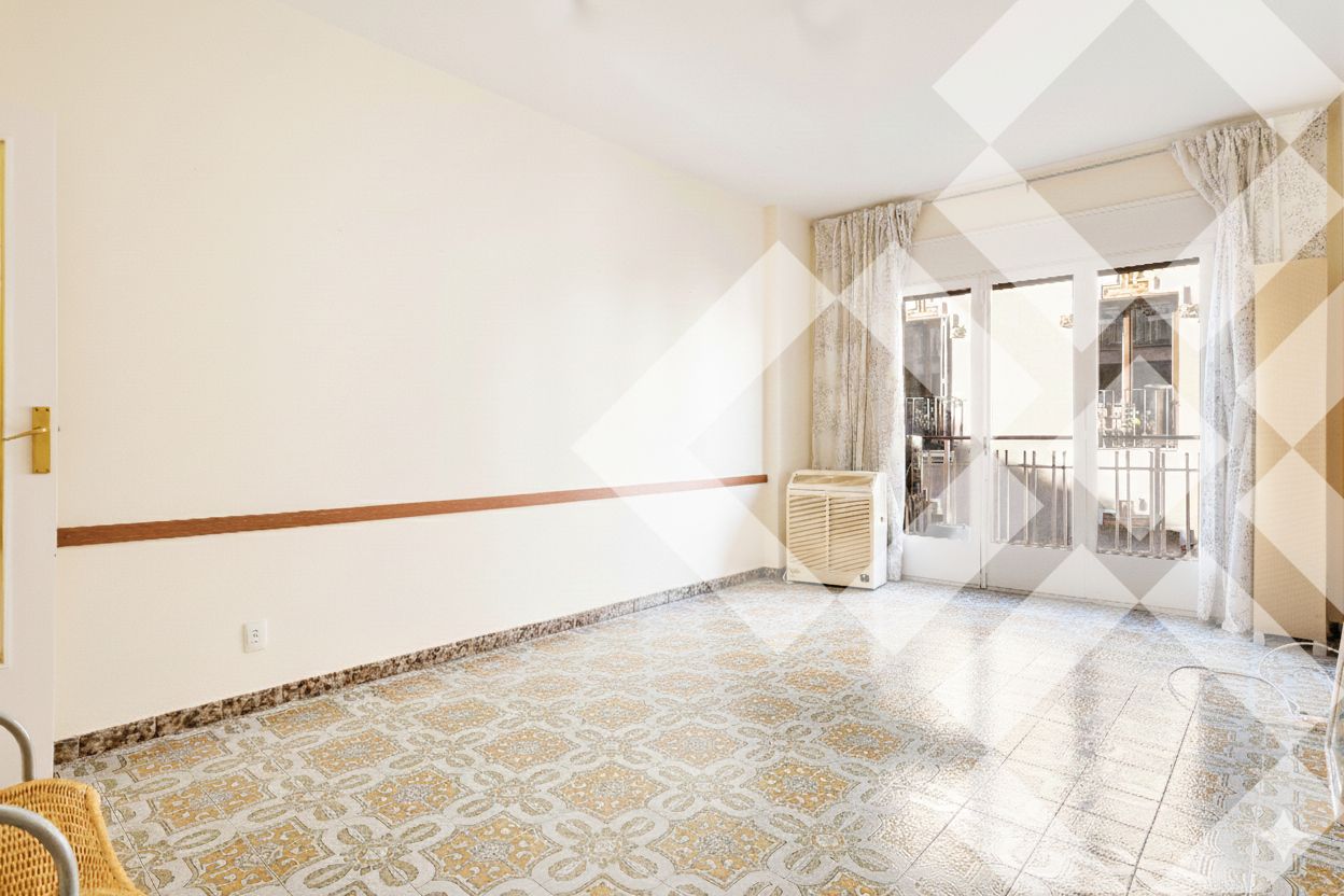 Dormitori de Pis en venda en  Barcelona Capital amb Aire condicionat, Calefacció i Forn