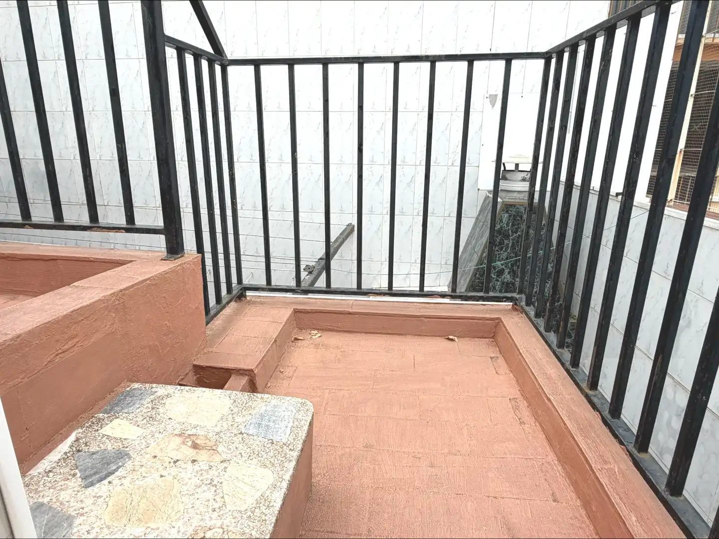 Terrasse von Erdgeschoss zum Verkauf in Centre