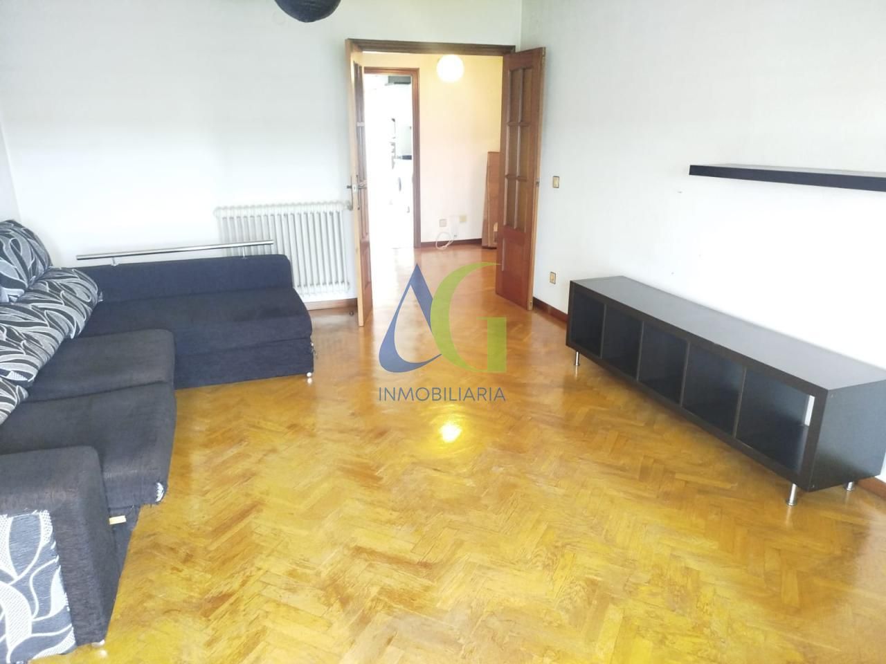 Living room of Flat for sale in Villaquilambre  with Heating, Parquet flooring and Terrace