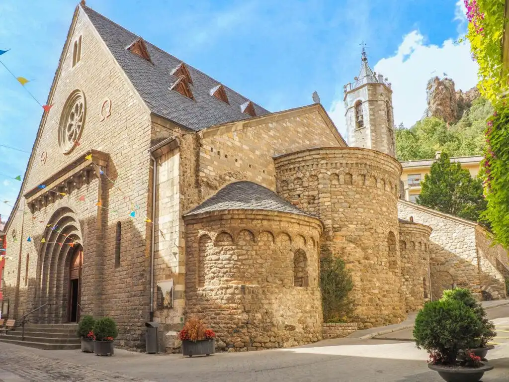 Exterior view of Buildings for sale in Ribes de Freser