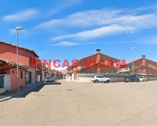 Vista exterior de Casa adosada en venda en Igriés amb Calefacció, Jardí privat i Parquet