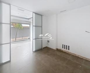 Premises to rent in Lucena  with Air Conditioner