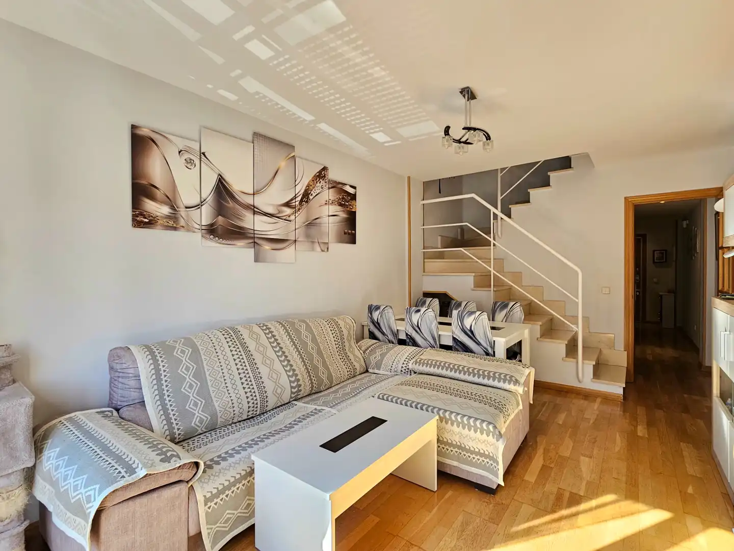 Sala d'estar de Dúplex en venda en Guadarrama amb Calefacció, Parquet i Traster