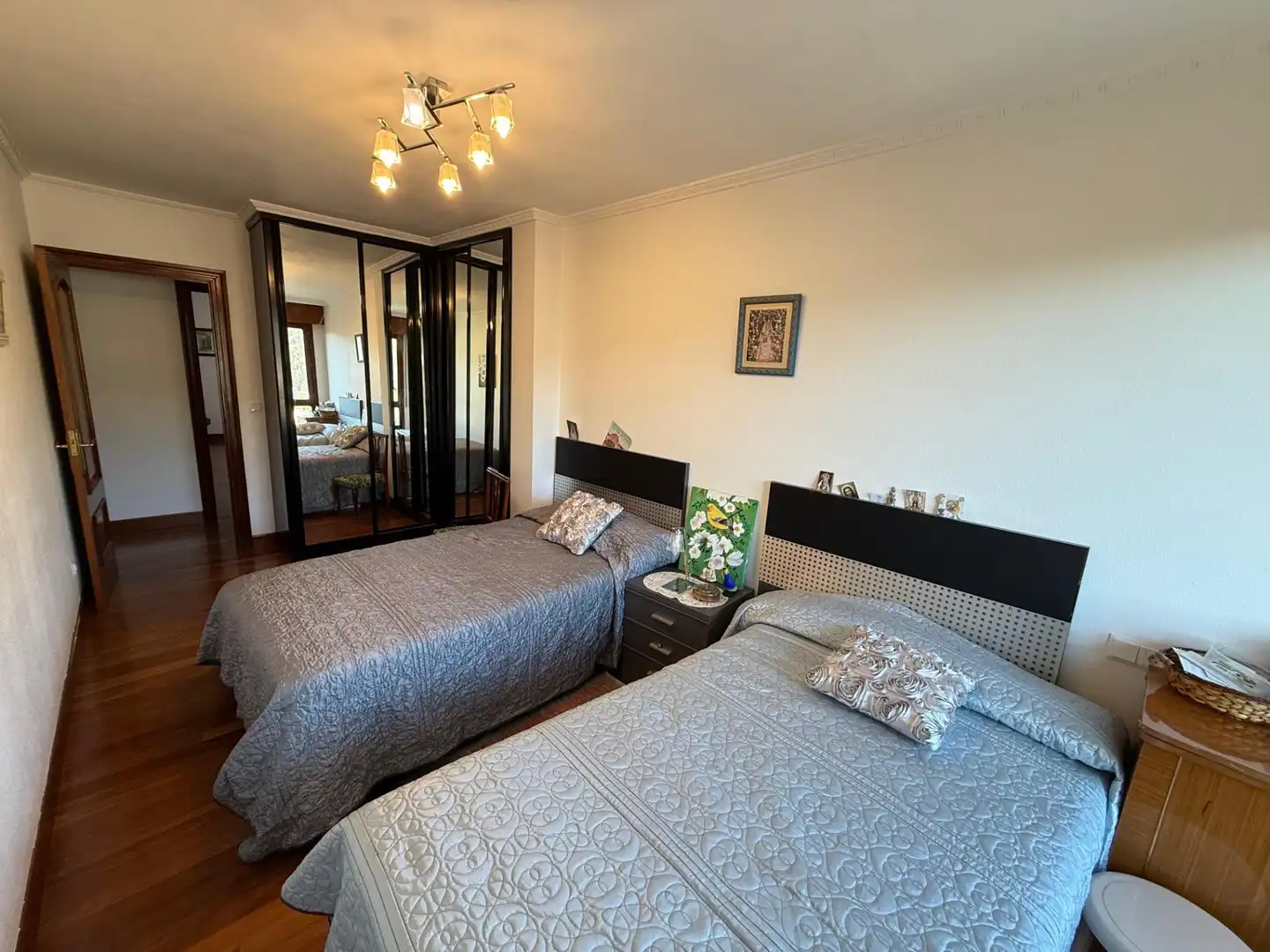 Habitación de Piso en venta en Basauri  con Calefacción, Trastero y Amueblado