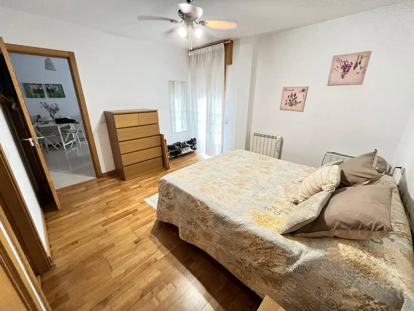 Habitación de Apartamento en venta en Rianxo con Calefacción, Trastero y Amueblado